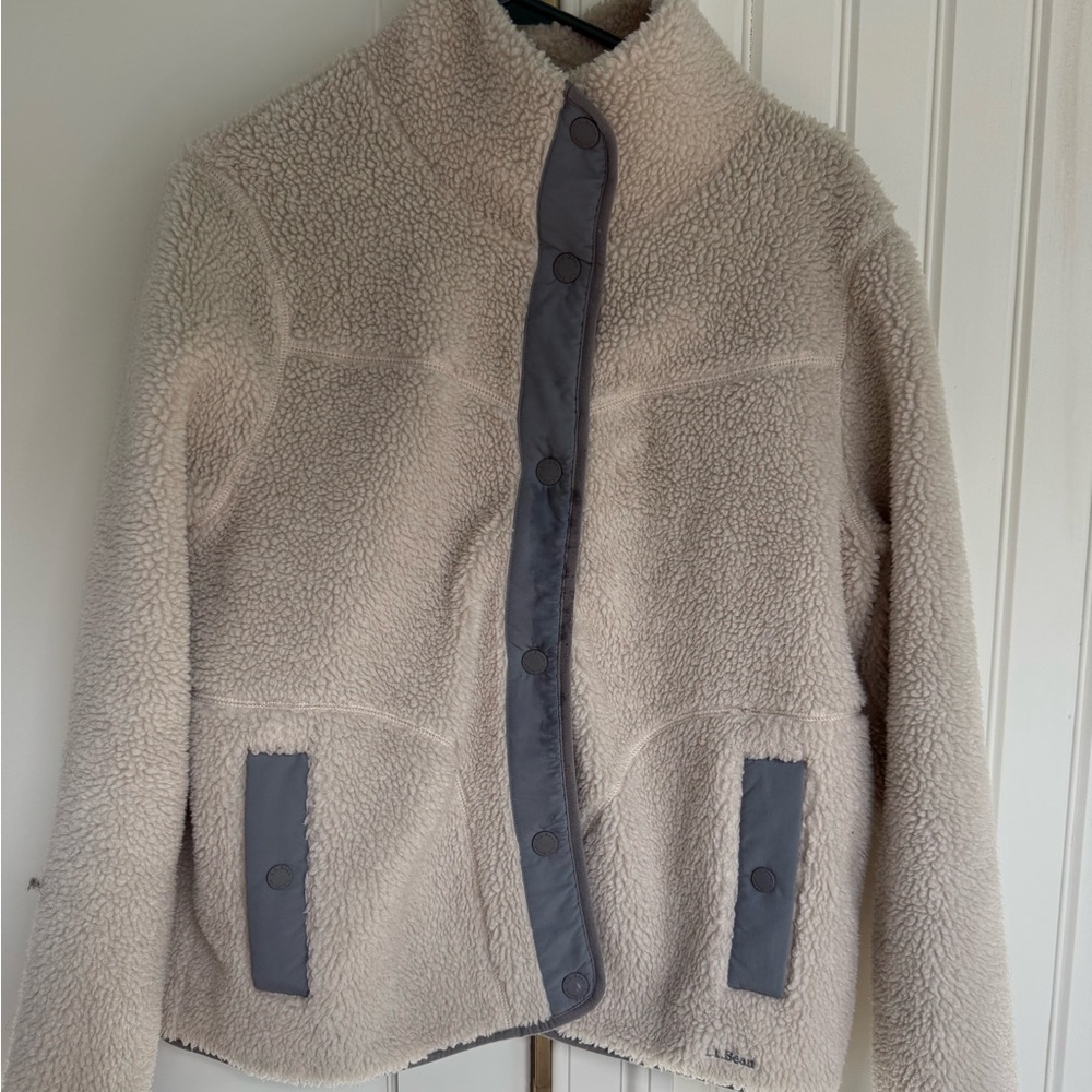 L.L. Bean Women's Cream Teddy Jacket with Gray Trim